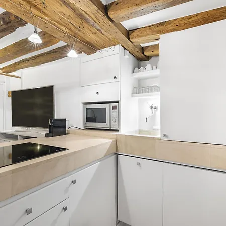 Apartment Caprice Amour Paris