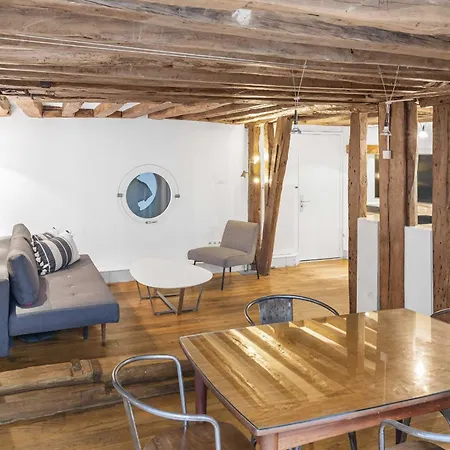 Caprice Amour Apartment *
